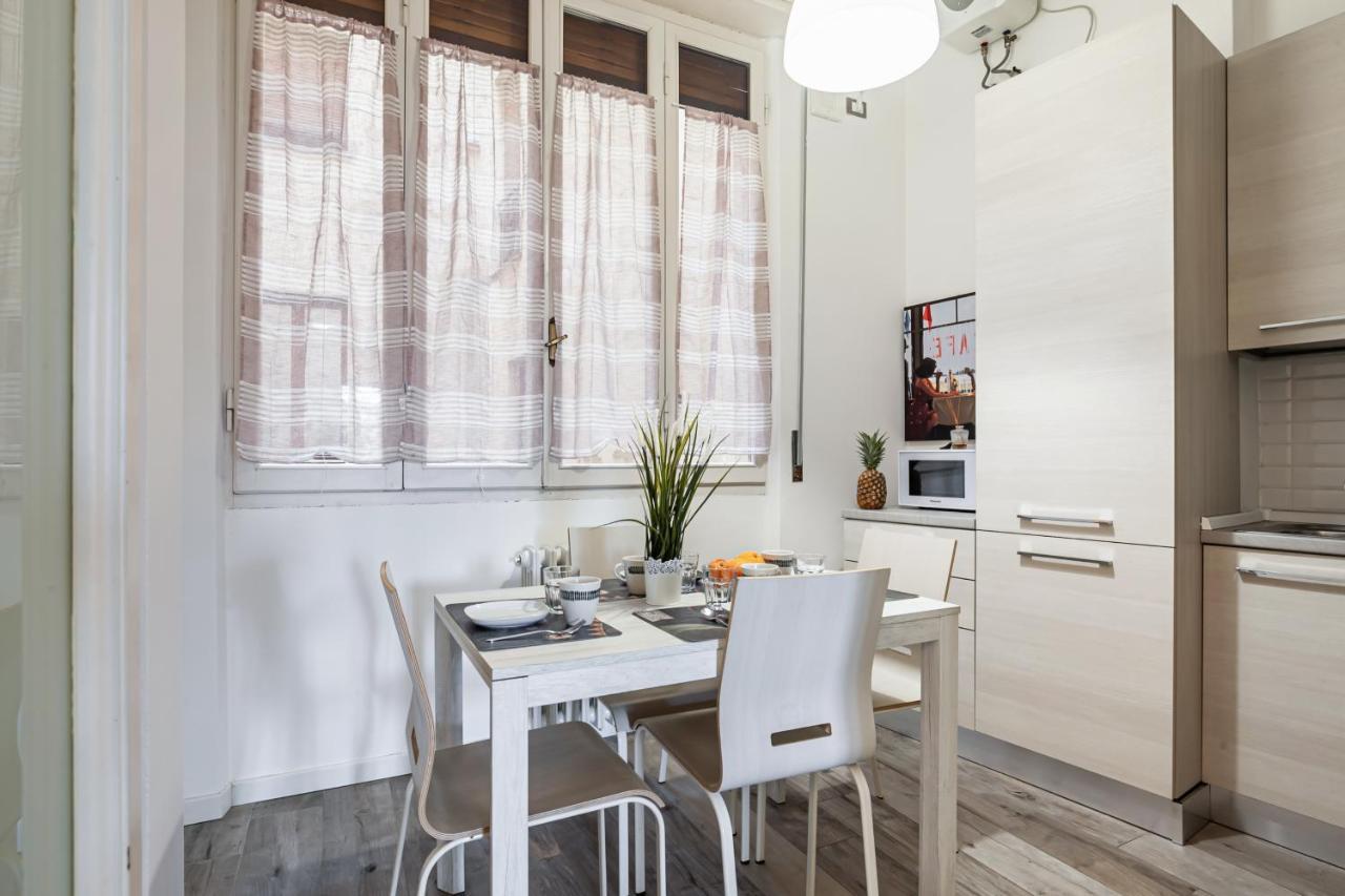 Lungarno Elegant Apartment With Panoramic Balcony 比萨 外观 照片