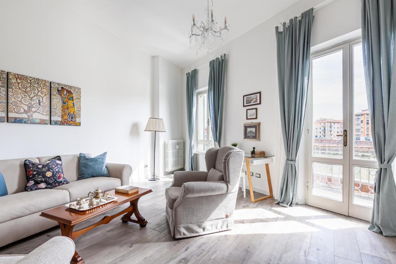 Lungarno Elegant Apartment With Panoramic Balcony 比萨 外观 照片